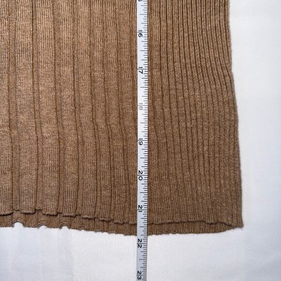 Y2K Liz Claiborne Career Tan Ribbed Knit Sweater Top Sz SM Gold Shoulder Button - Picture 5 of 7